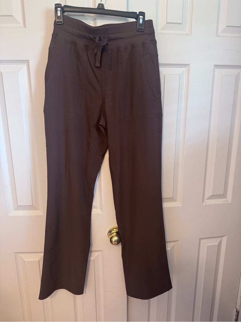 Straight Leg Women's Pants in Dark Brown